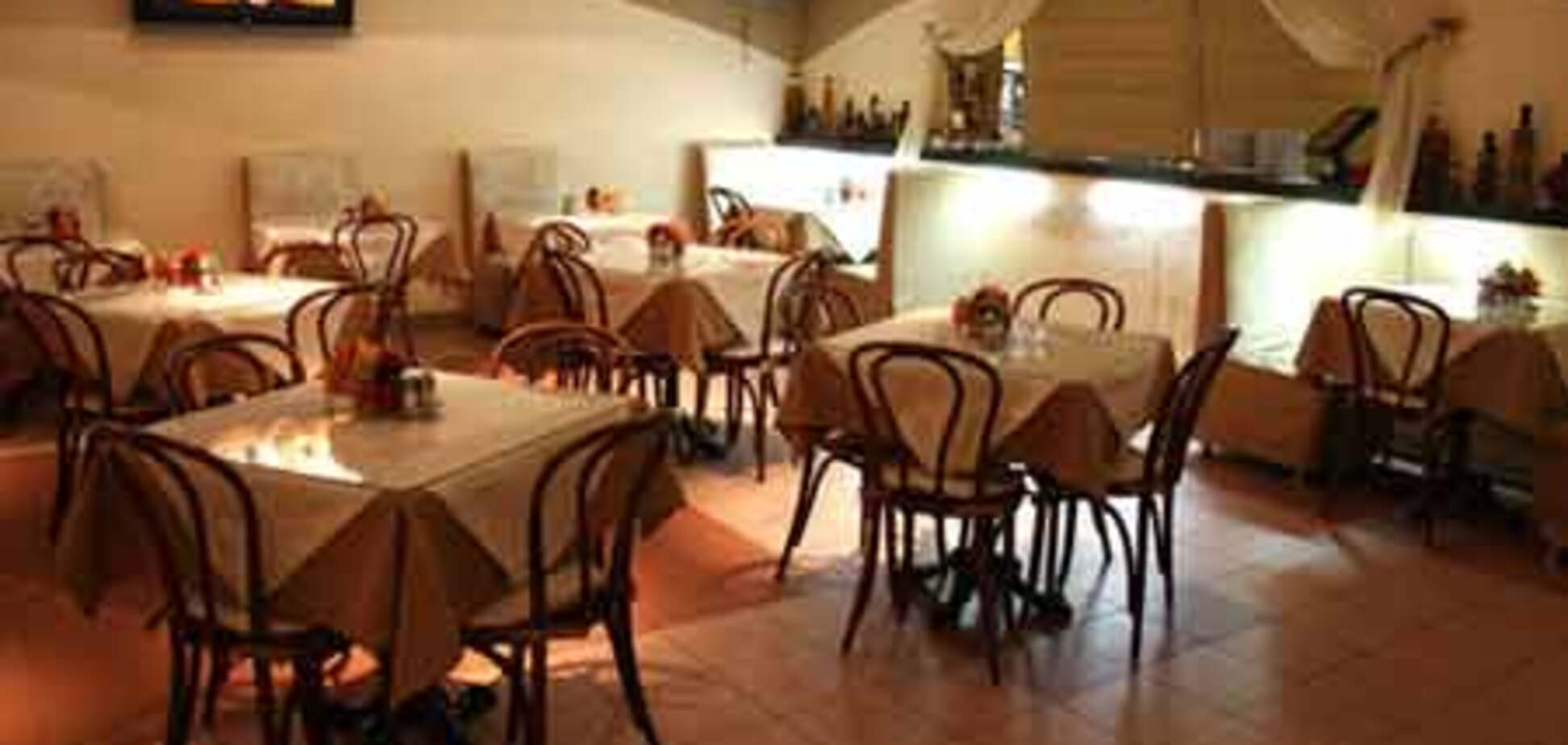 Рестораны среднего класса в Киеве пустеют и закрываются