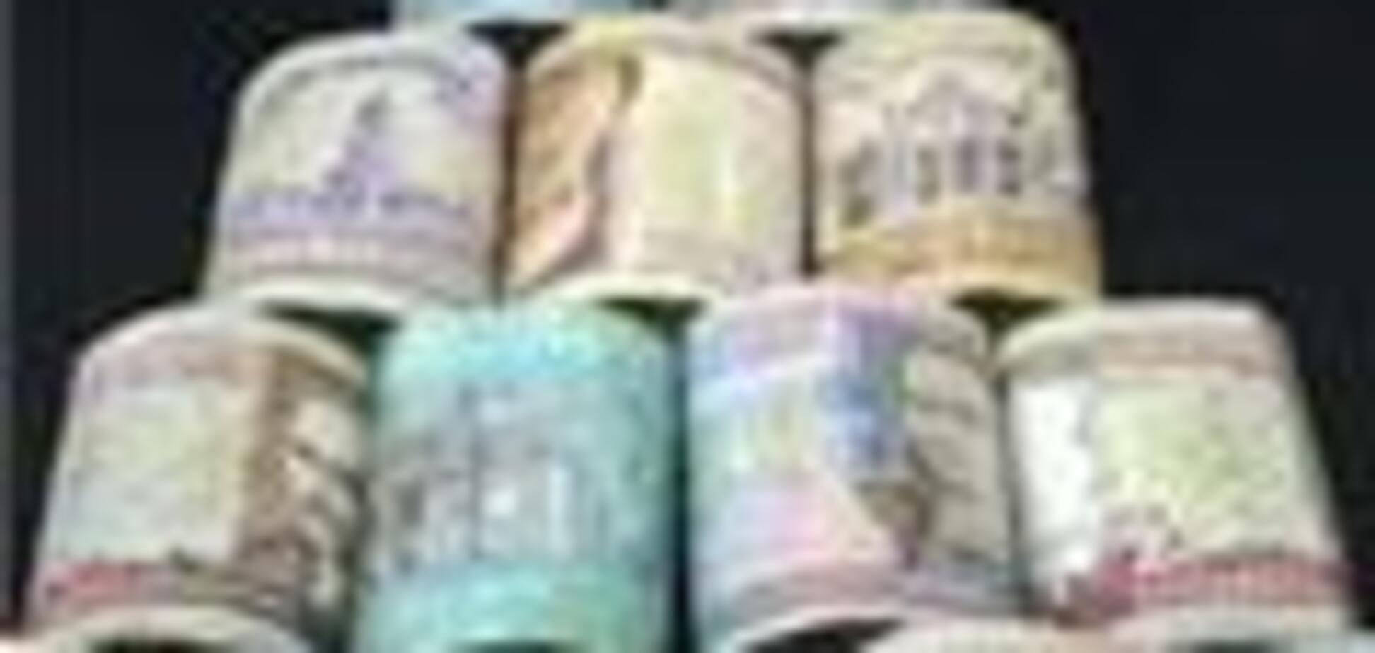 У украинцев на руках 158 млрд грн и еще больше долларов