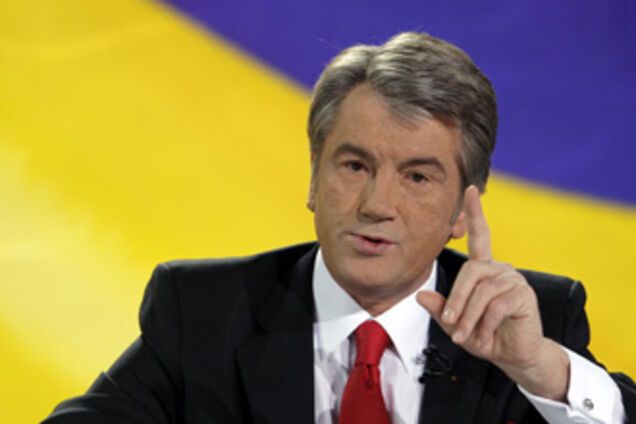 Ющенко отправил спецсамолет за моряками 'Фаины'