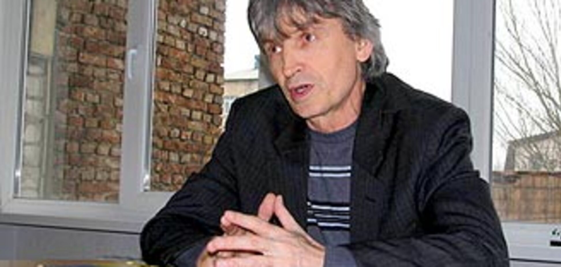 Стуса и Шухевича хотят лишить звания Героев Украины