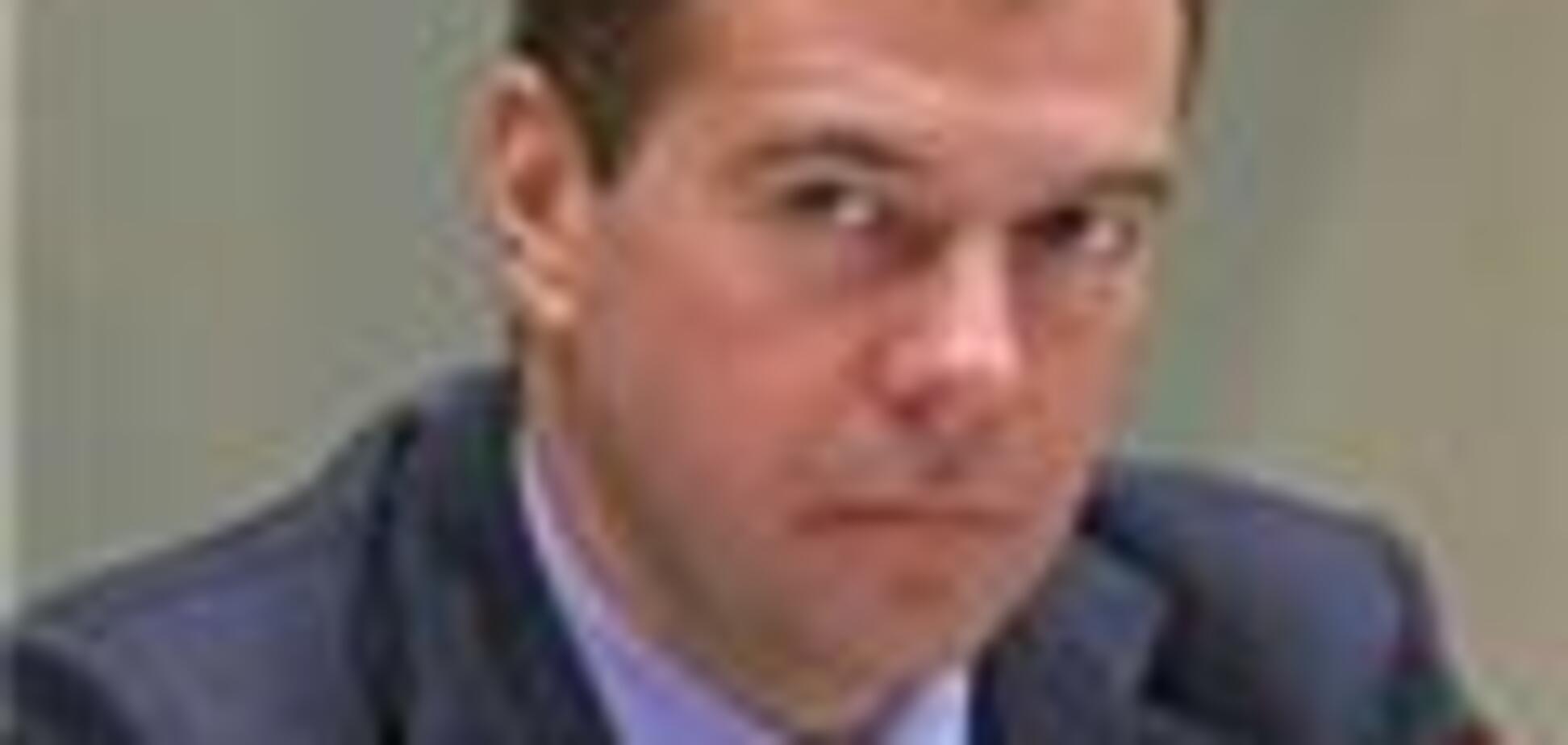 Медведев будет отчитываться перед россиянами