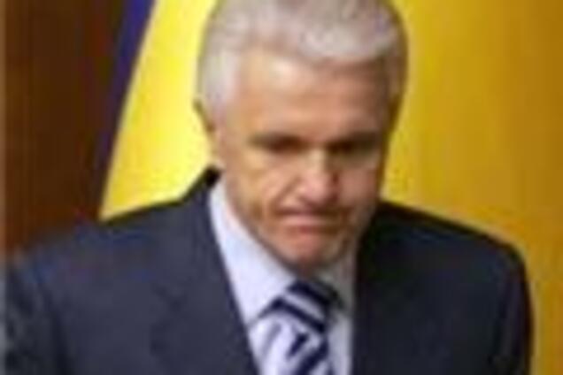 Литвин поскаржився на життя: кругом вампіри і товариші по чарці