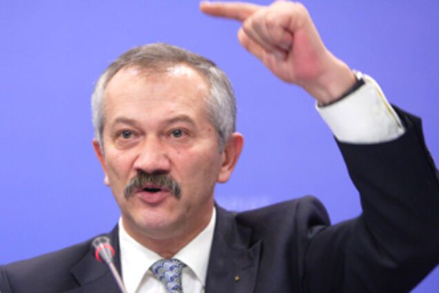 Рада вибила з-під Пинзеника крісло