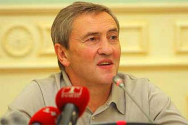 Черновецкий простудился и заболел воспалением легких