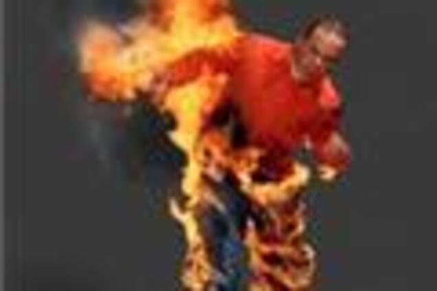 Чоловік підпалив себе в центрі Лондона