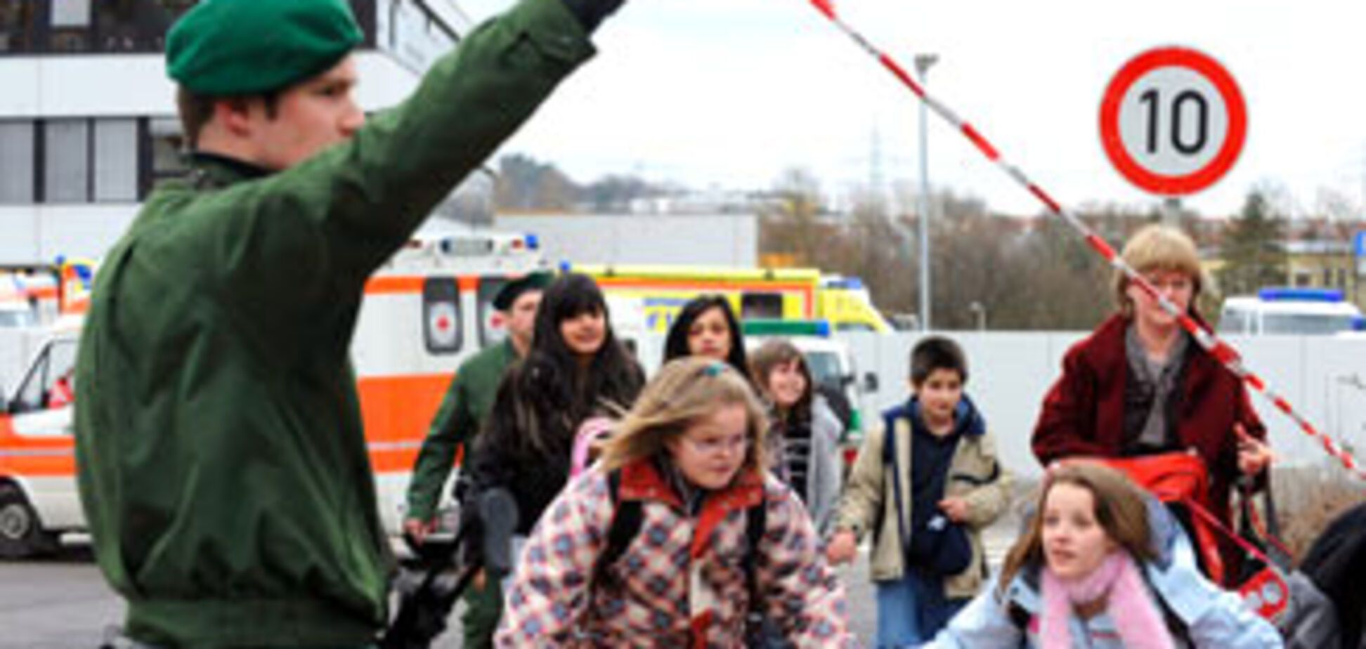 Число погибших в немецкой школе возросло до 10 человек