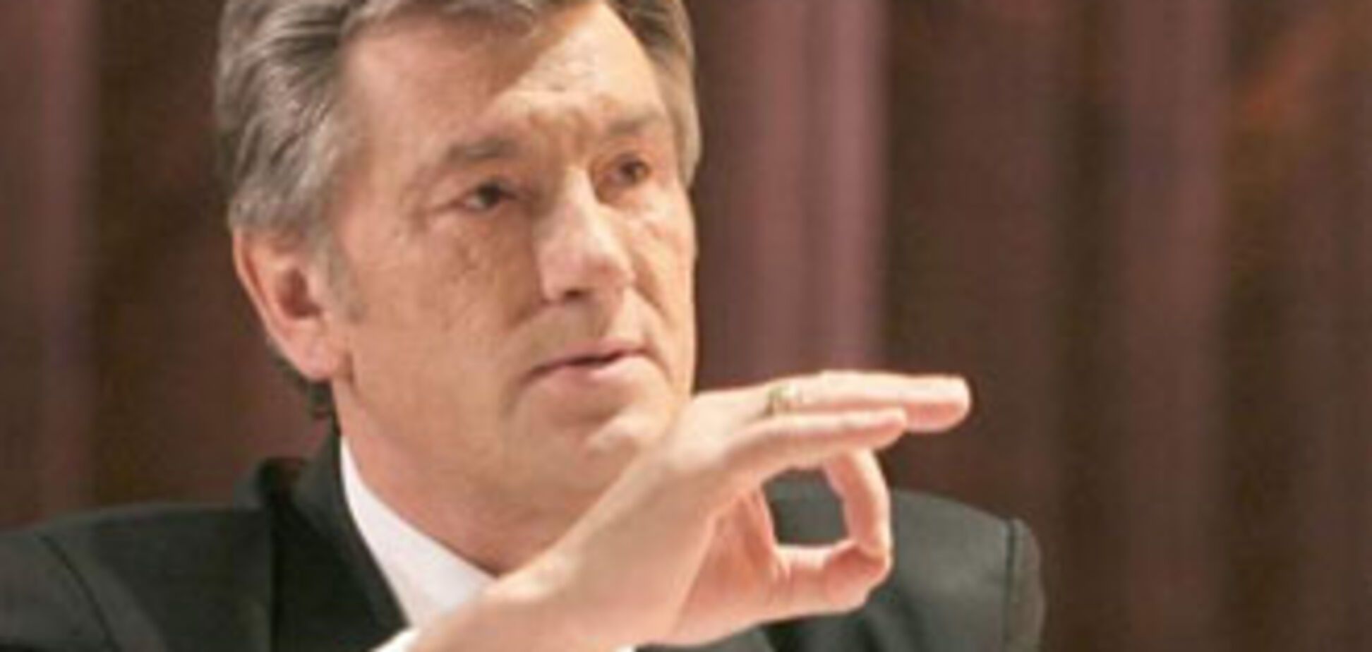 Ющенко в самолете склонит Тимошенко к единой позиции