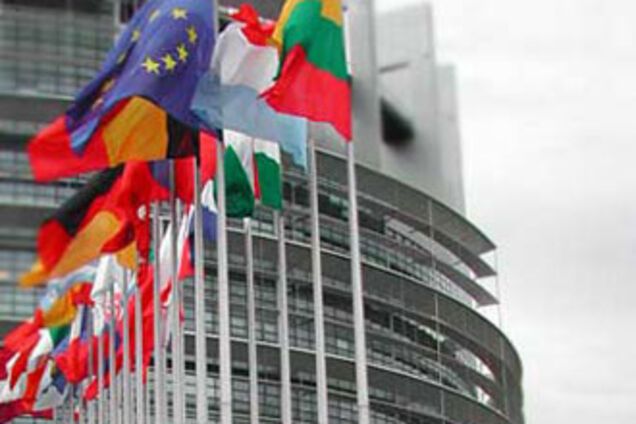 ЕС отказался финансово помогать Украине