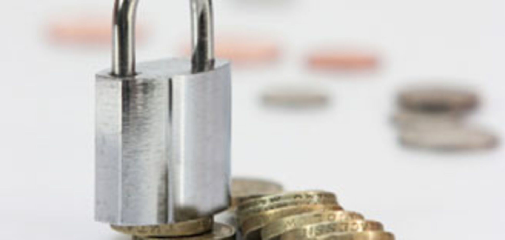 Рада требует вернуть украинцам депозиты