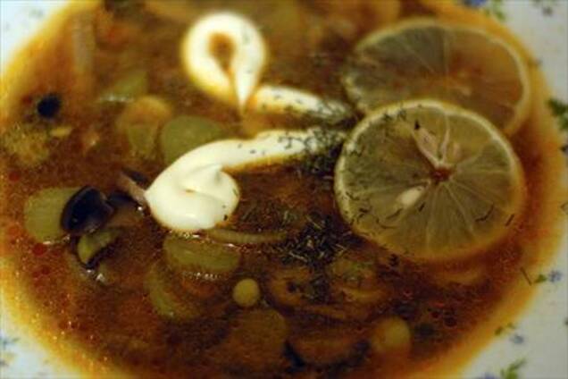 Постная грибная солянка со свежей капустой