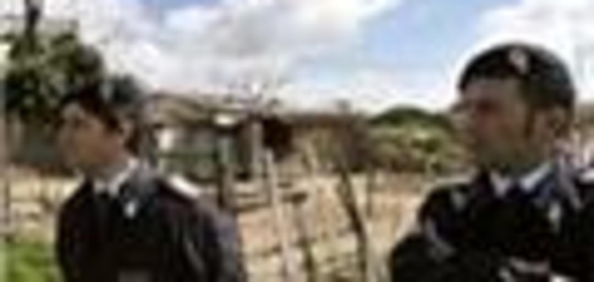 Украинки побили римских карабинеров