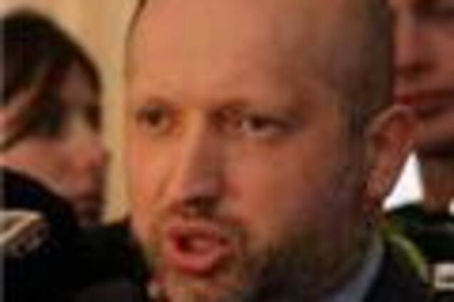 Турчинов продал квартиру, которой не было