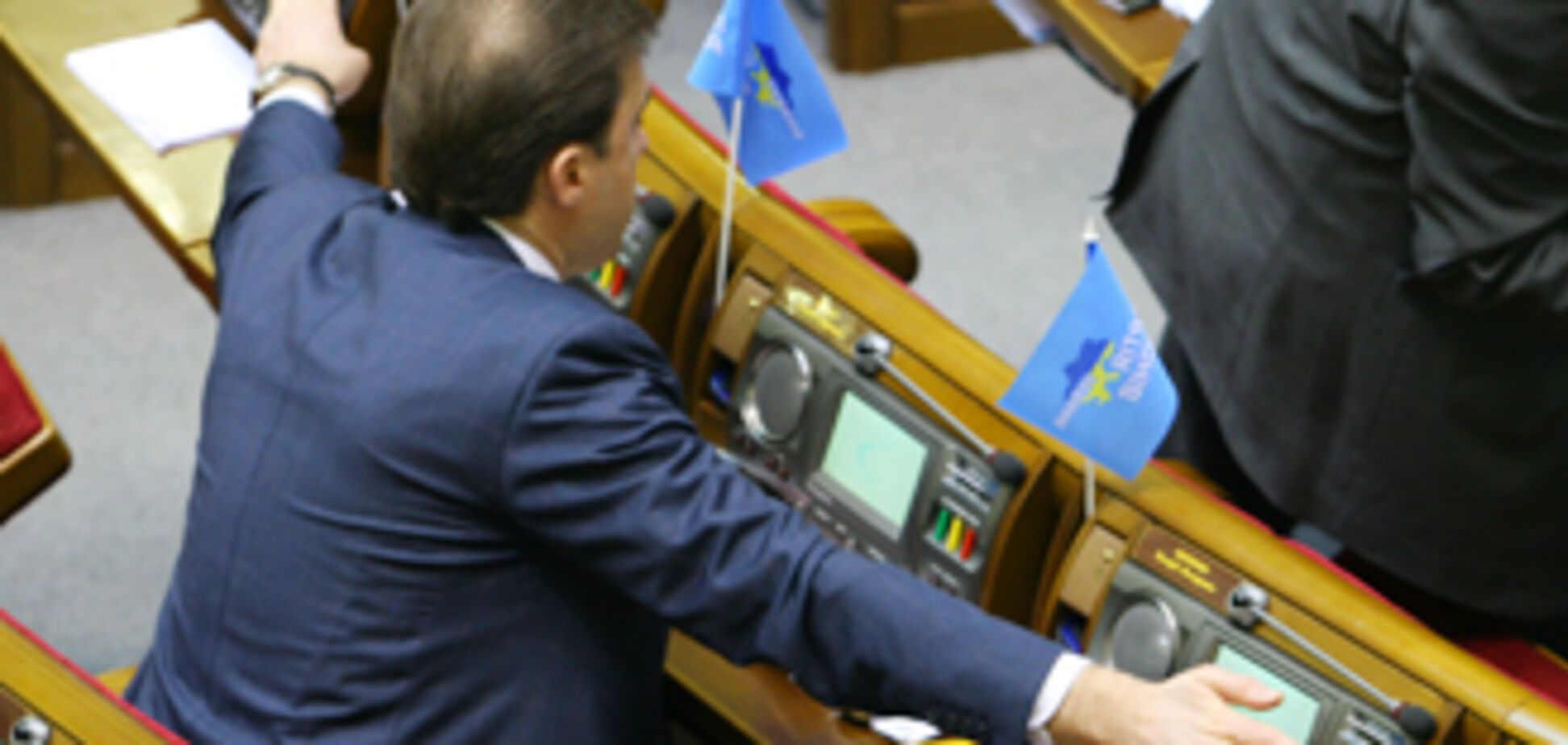 Ющенко внес Наливайченко в Раду