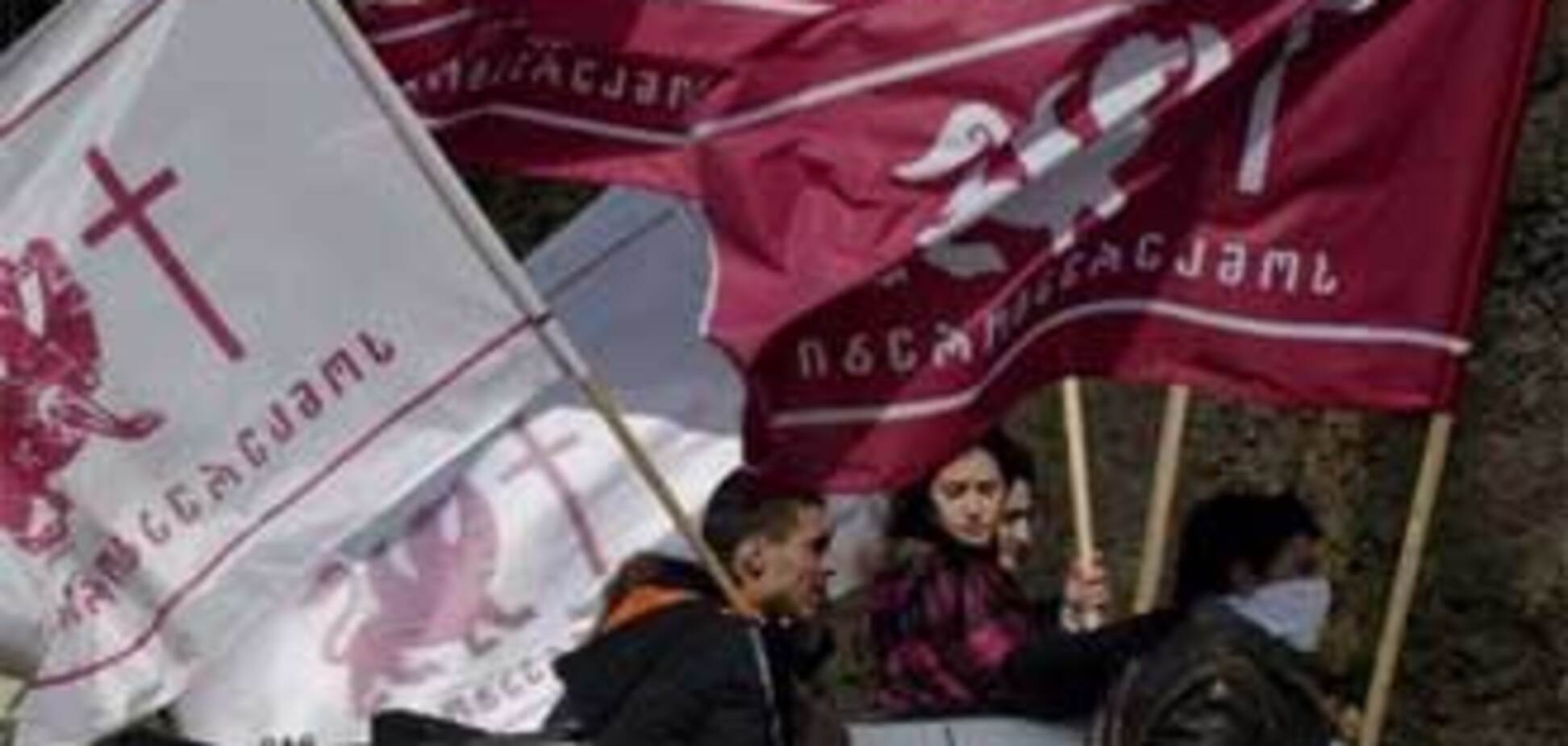 Мерію Тбілісі завалять сміттям