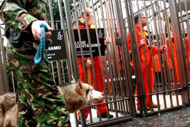 Девяти миллионам заключенных не хватает места в тюрьмах