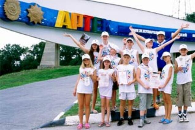 Путівки в дитячі табори стають недоступними