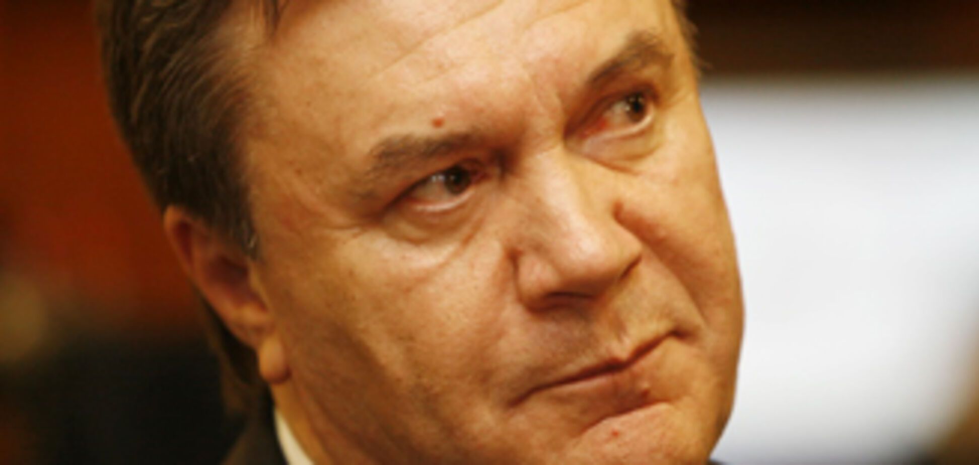 Фірташ по-блату віддав Януковичу дев'ятиповерхівку