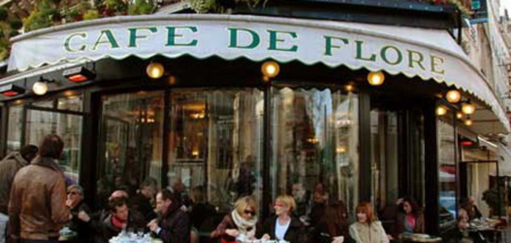 Уличные кафе исчезнут из Парижа