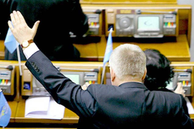 У ПР паралич под куполом: кризис – стоп, власть – в отставку