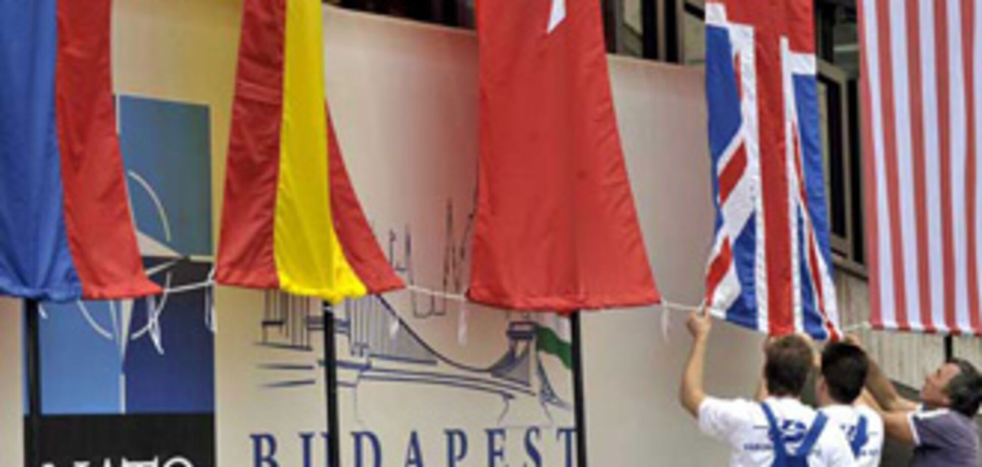 На ювілейний саміт НАТО Україну не кличуть