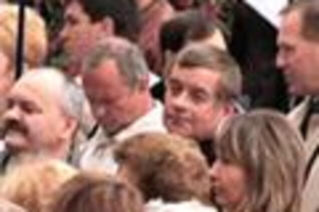 Народ довіряє тільки церкви, армії і міліції