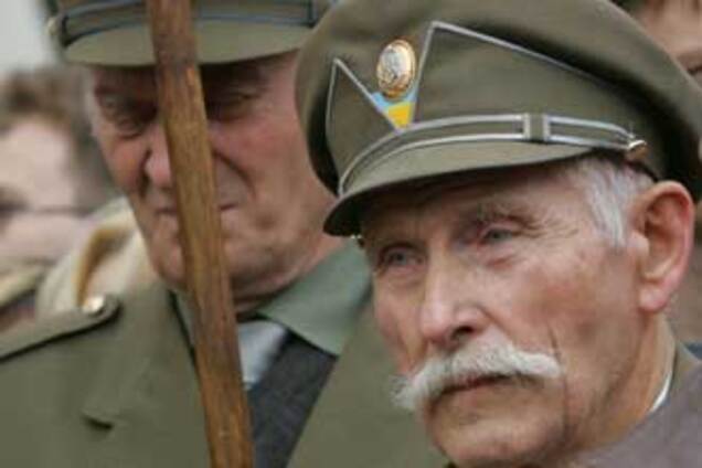 В Україні відзначили 65-ту річницю битви УПА з НКВС