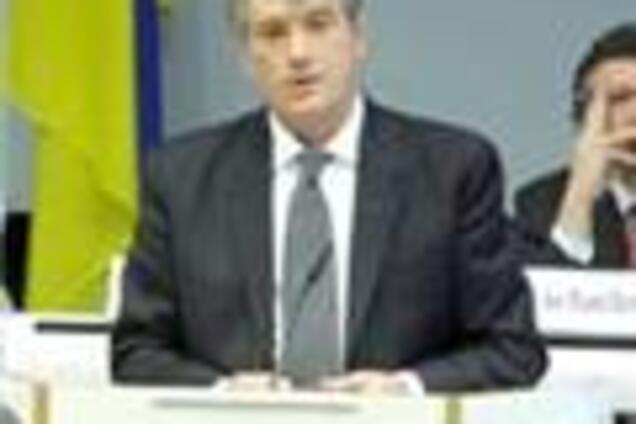 Ющенко запрошує до України фахівця з корупції