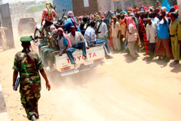 В Сомали обстреляли парламент