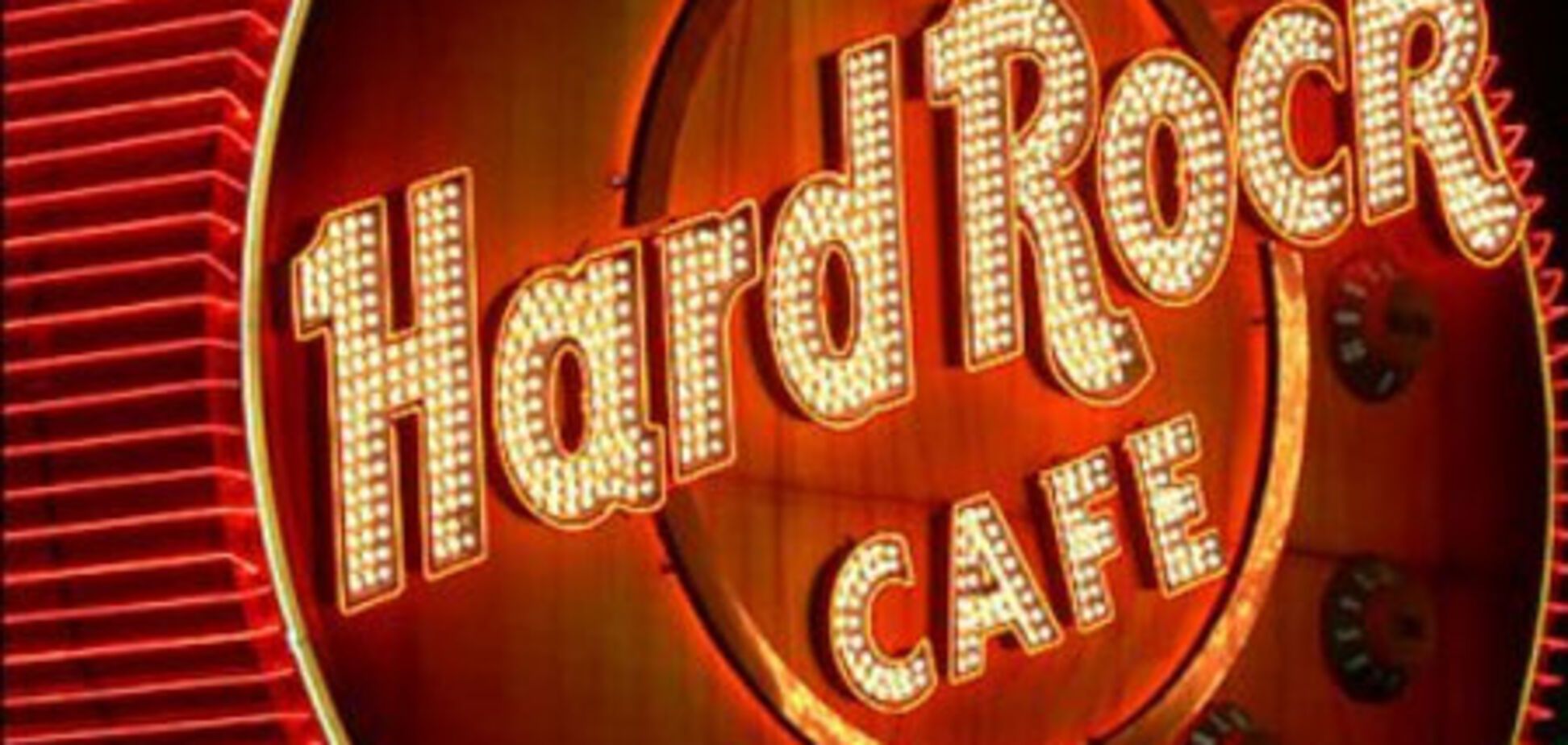 В Праге открылось крупнейшее заведение сети Hard Rock Cafe