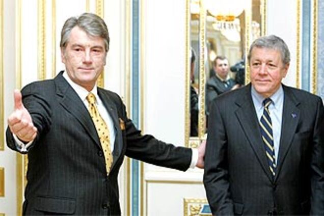 Ющенко готовий перекроїти Україну під НАТО 