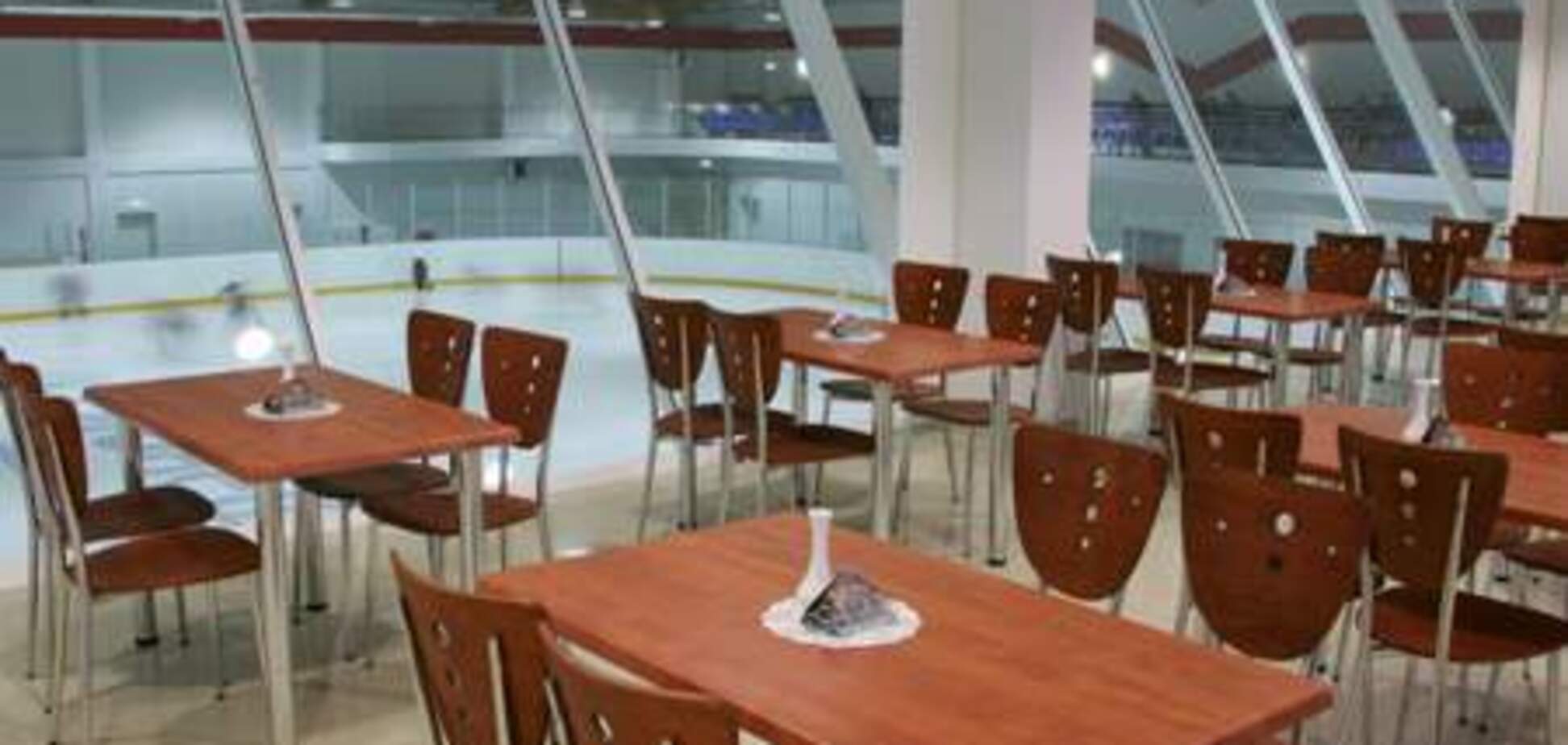 Кино и рестораны россияне оставляют «до лучших времен»