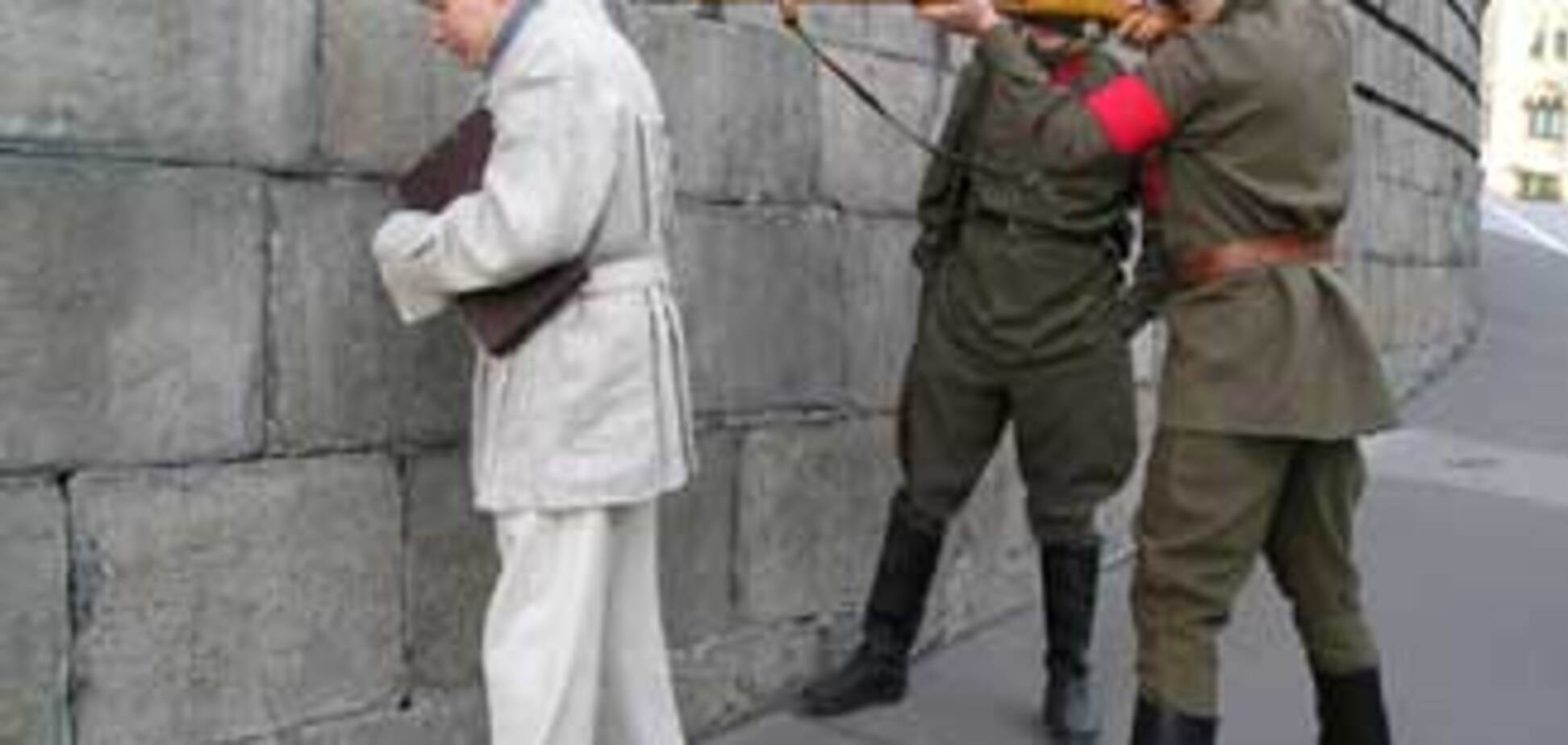 ' Просвіта' вимагає порушити справу проти НКВД