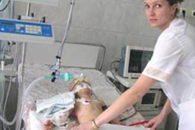 Жестокость без границ. Родители тушили об малыша окурки