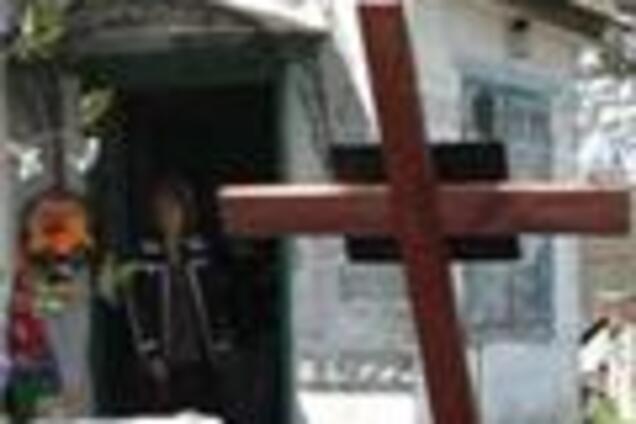 На Донеччині жінка задушила маленьких дочок