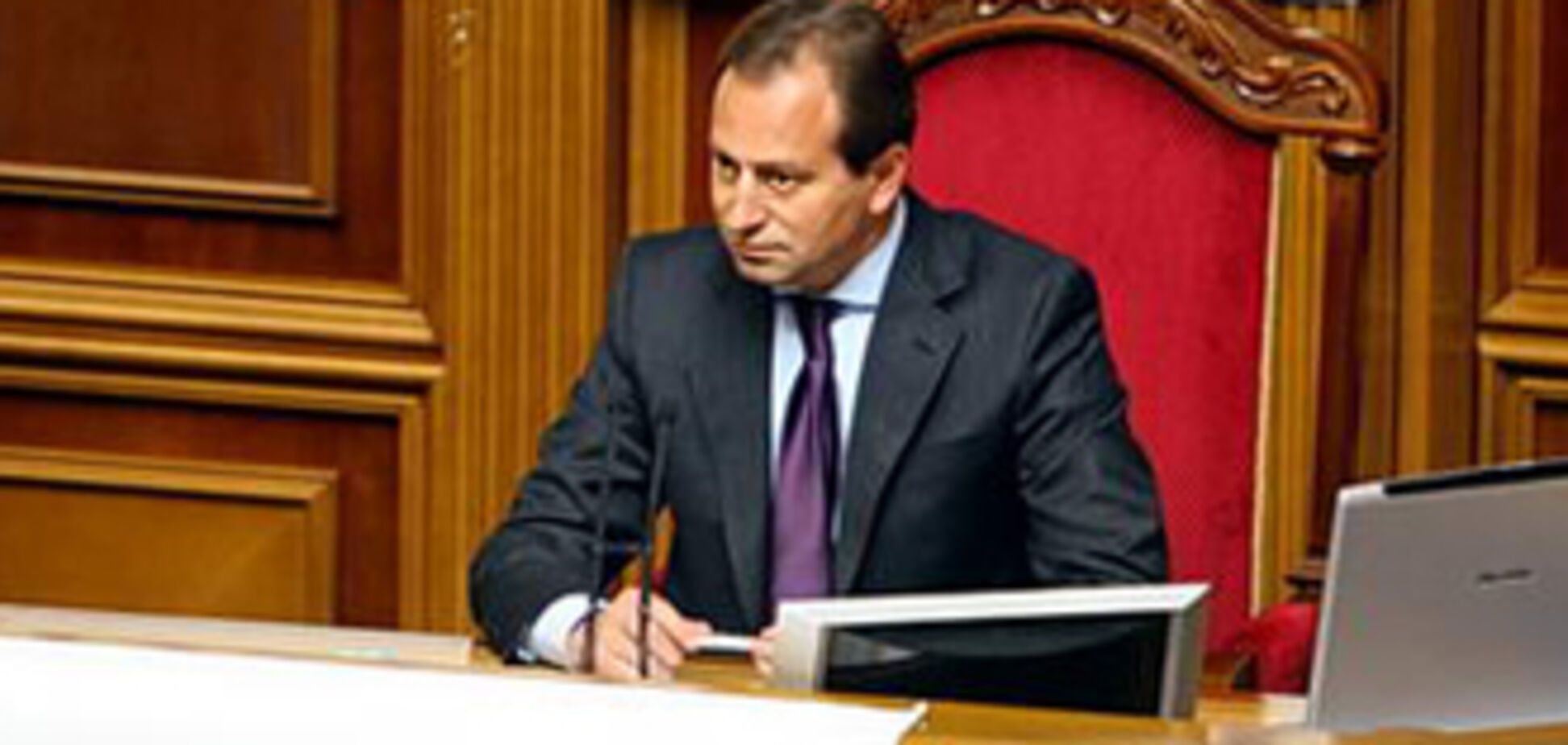 СП требует от Томенко назвать фамилии взяточников