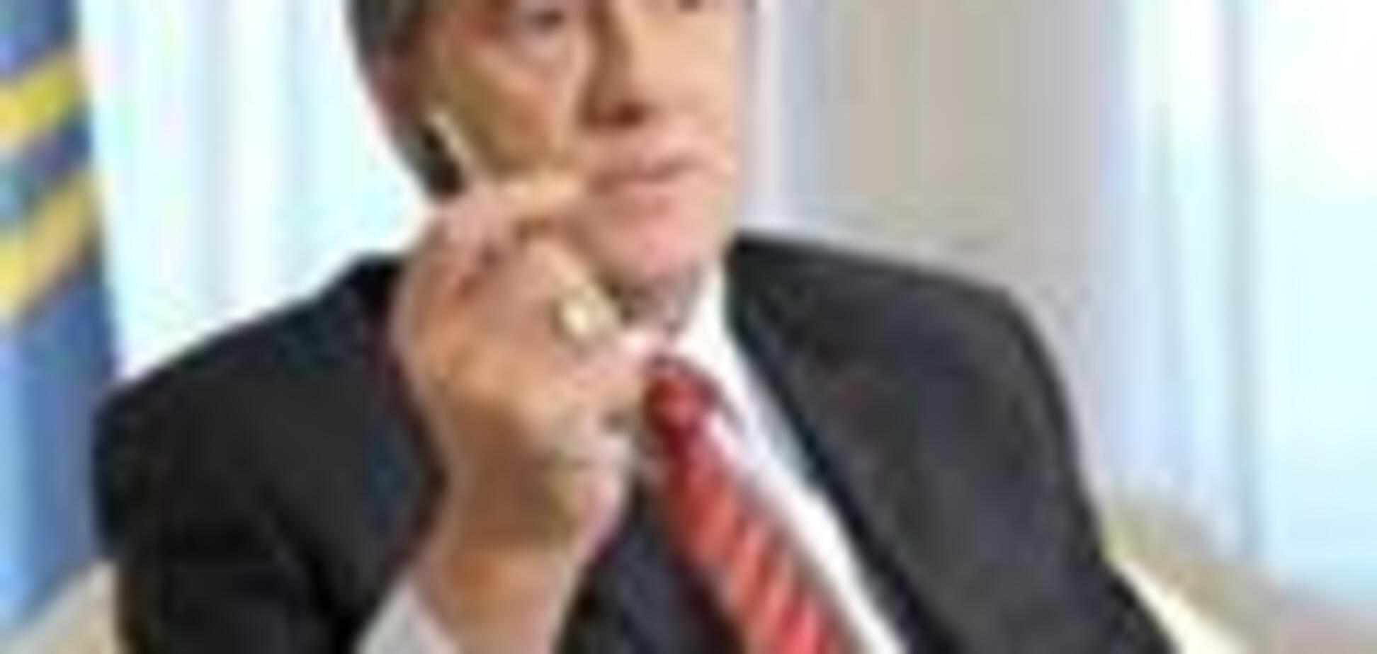 Ющенко вручил орден Тейлору