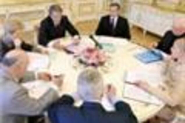 Ющенко зовет в гости Тимошенко и Януковича