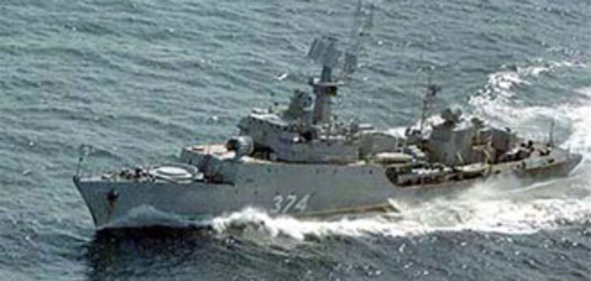 Російський корабель обстріляв мирний селище