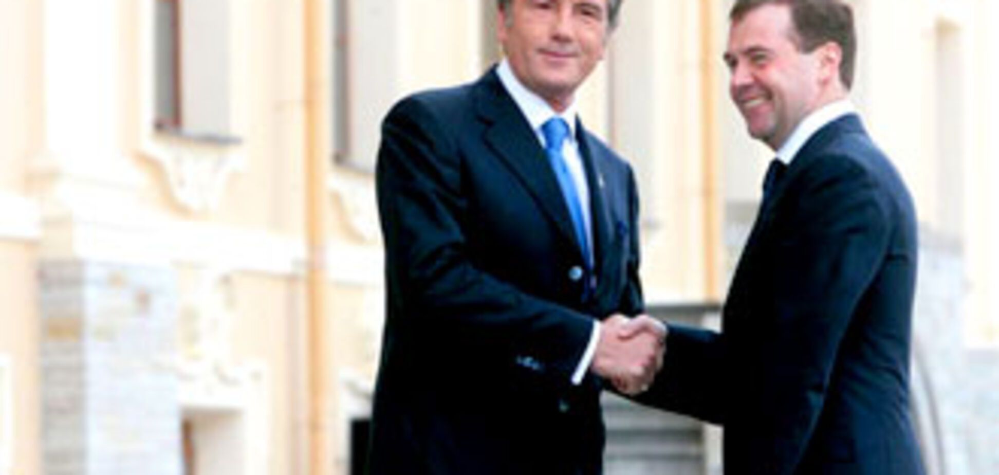 Медведев игнорирует Ющенко