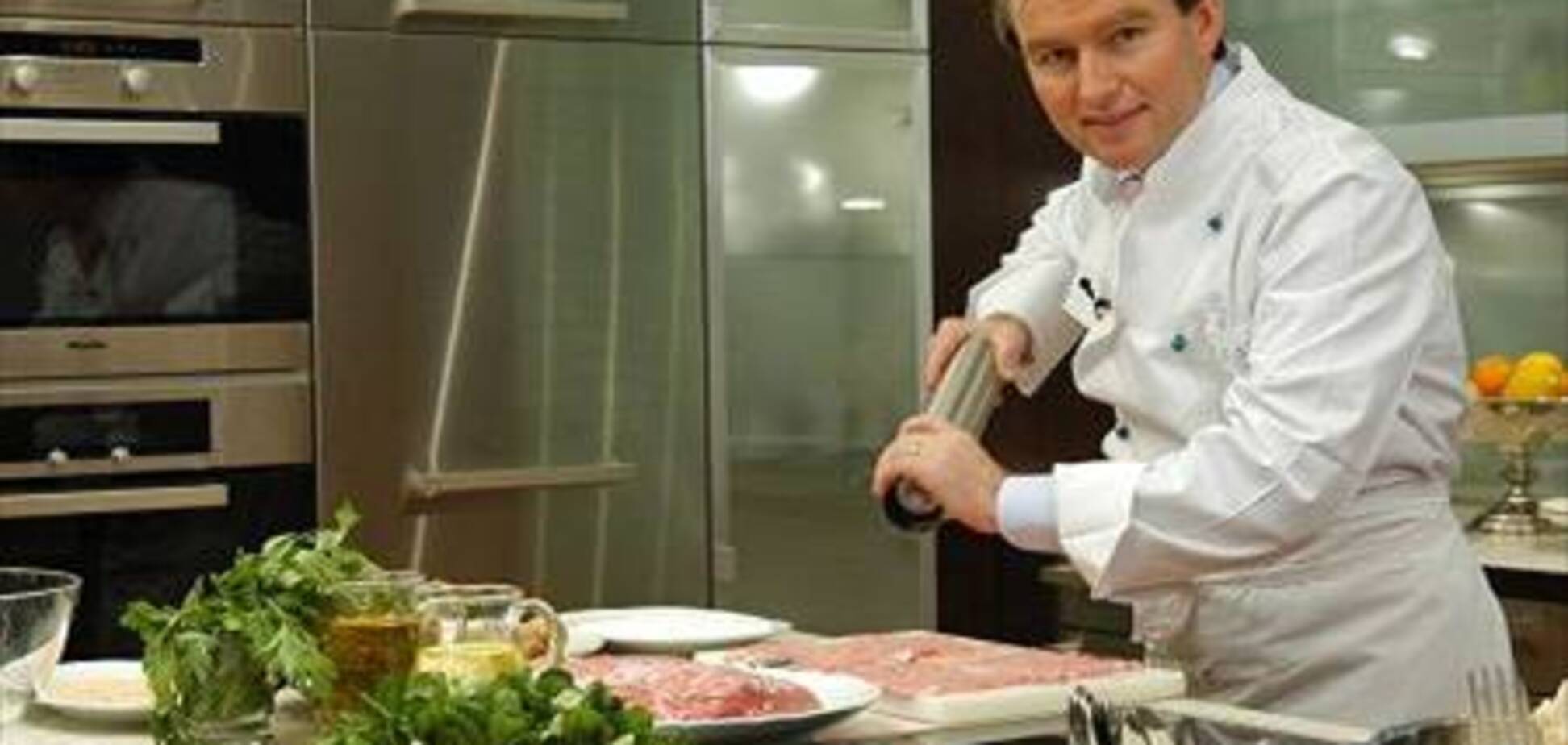 Шеф-повар привлекает клиентов в ресторан мастер-классами