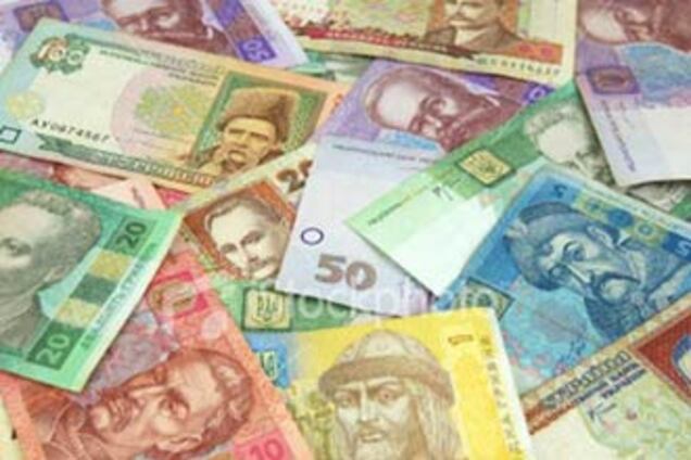 НБУ ограничил гривню в движении
