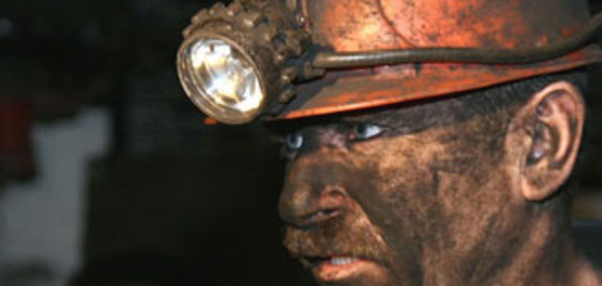 Порятунку шахтарів заважає висока температура