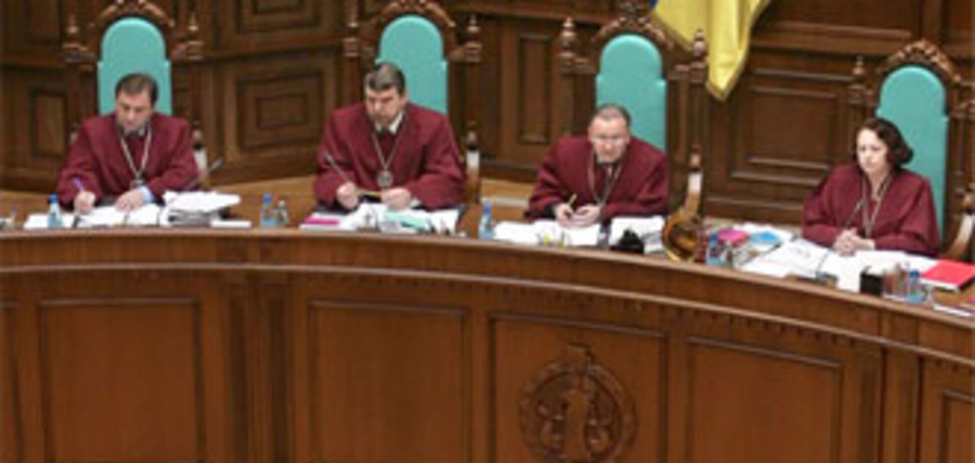 Завтра КС объявит решение по делу о выборах в Тернополе