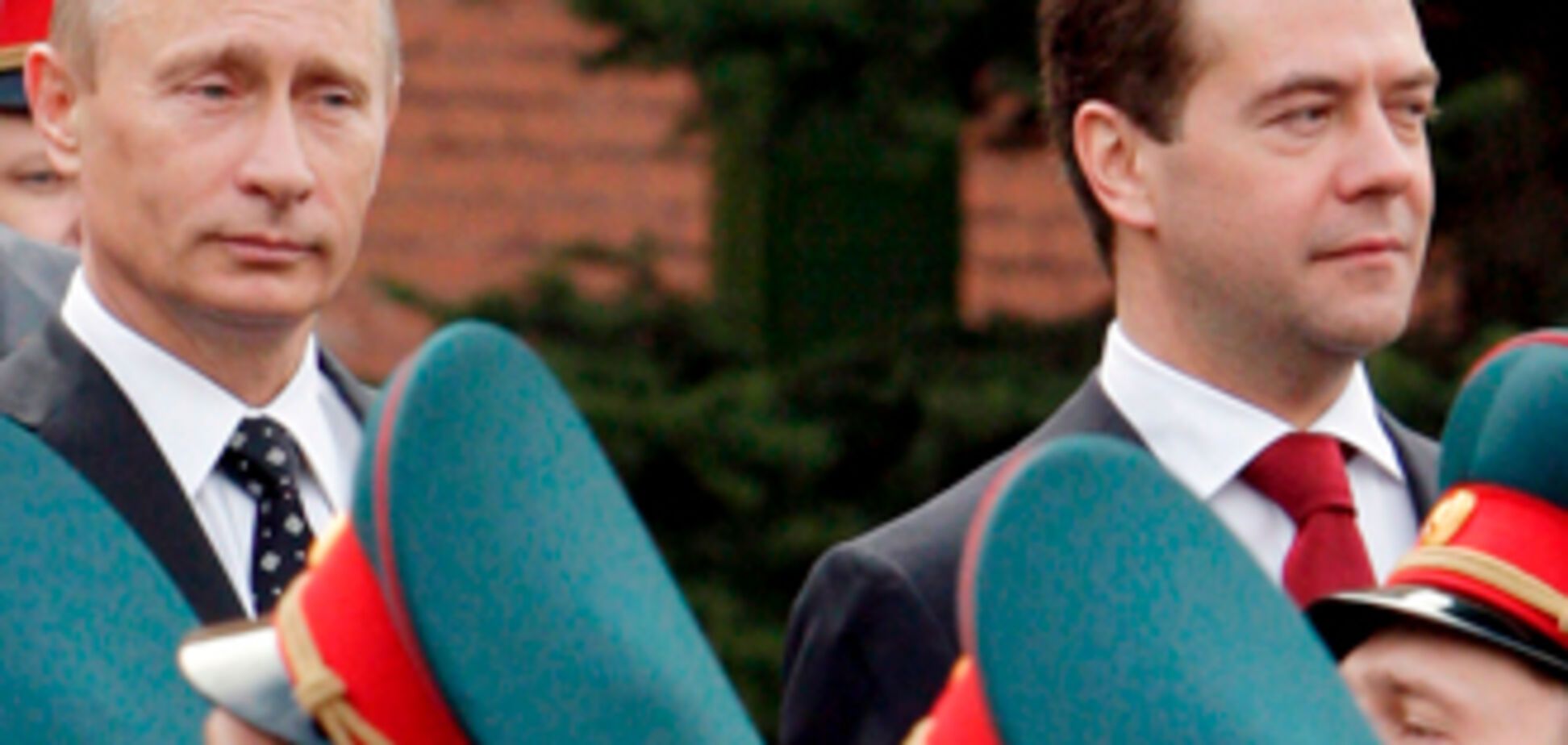 Недовольные генералы готовят свержение Путина-Медведева