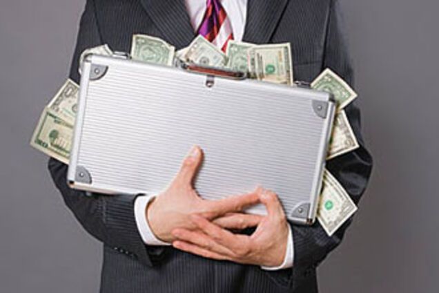 Кабмин сделал командировочные 'долларозависимыми'