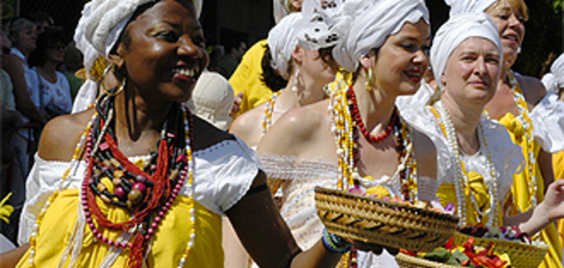 Карнавал культур в Берлине собрал более миллиона зевак