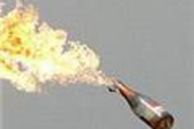 На львовском заводе нашли 50 бутылок с «коктейлем Молотова»