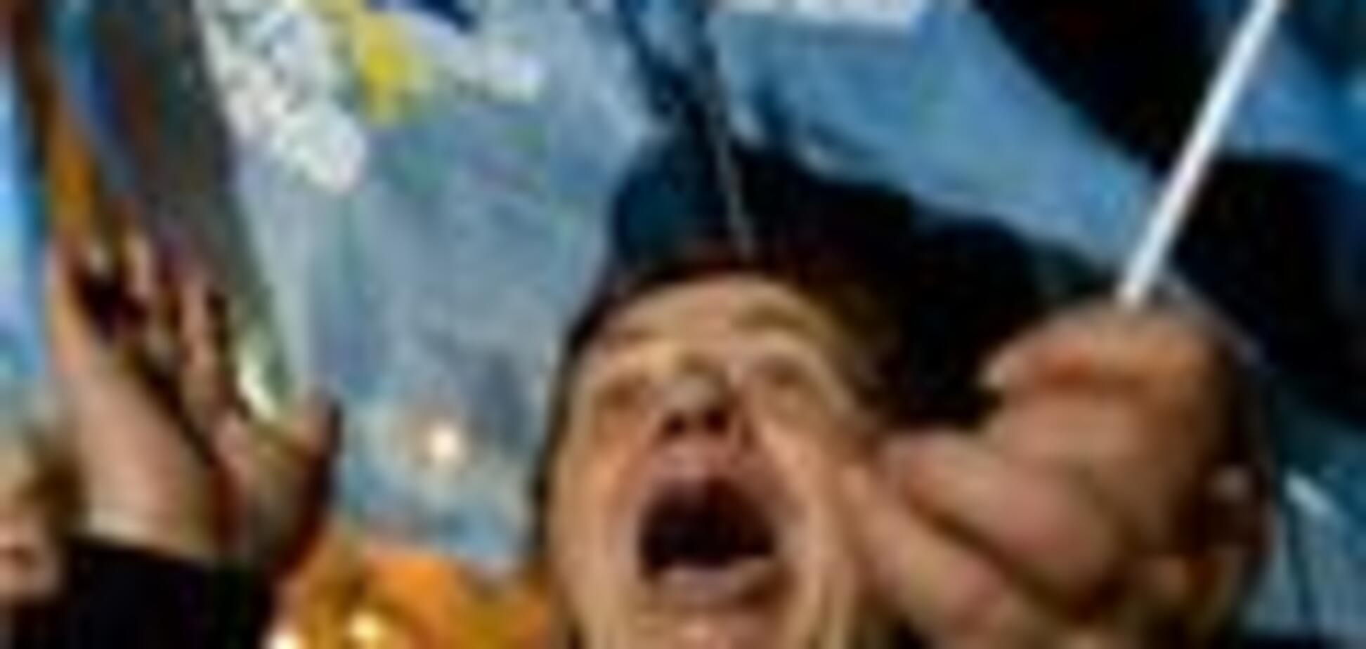 Янукович закликав коаліціантів відсиджуватися до кінця