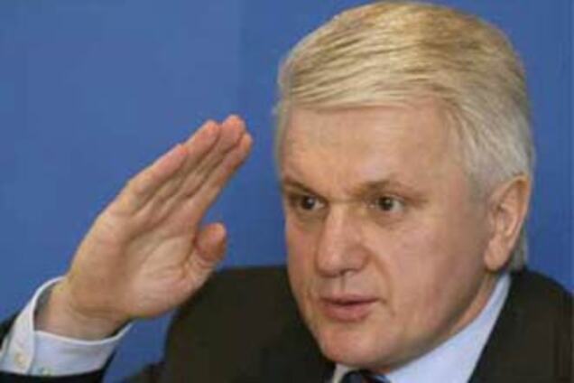 Литвин пішов у похід за кріслом Ющенко
