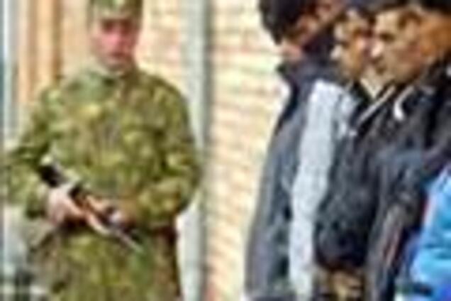 В Закарпатье задержали группу нелегалов и 2 украинцев